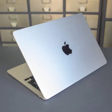 Apple MacBook Air (M2, 2022)